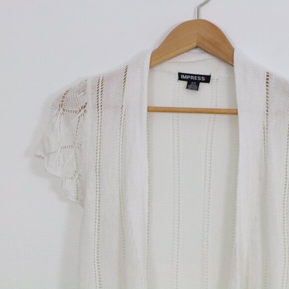 *Impress White Crochet Cropped Cardigan - Picture 3 of 7